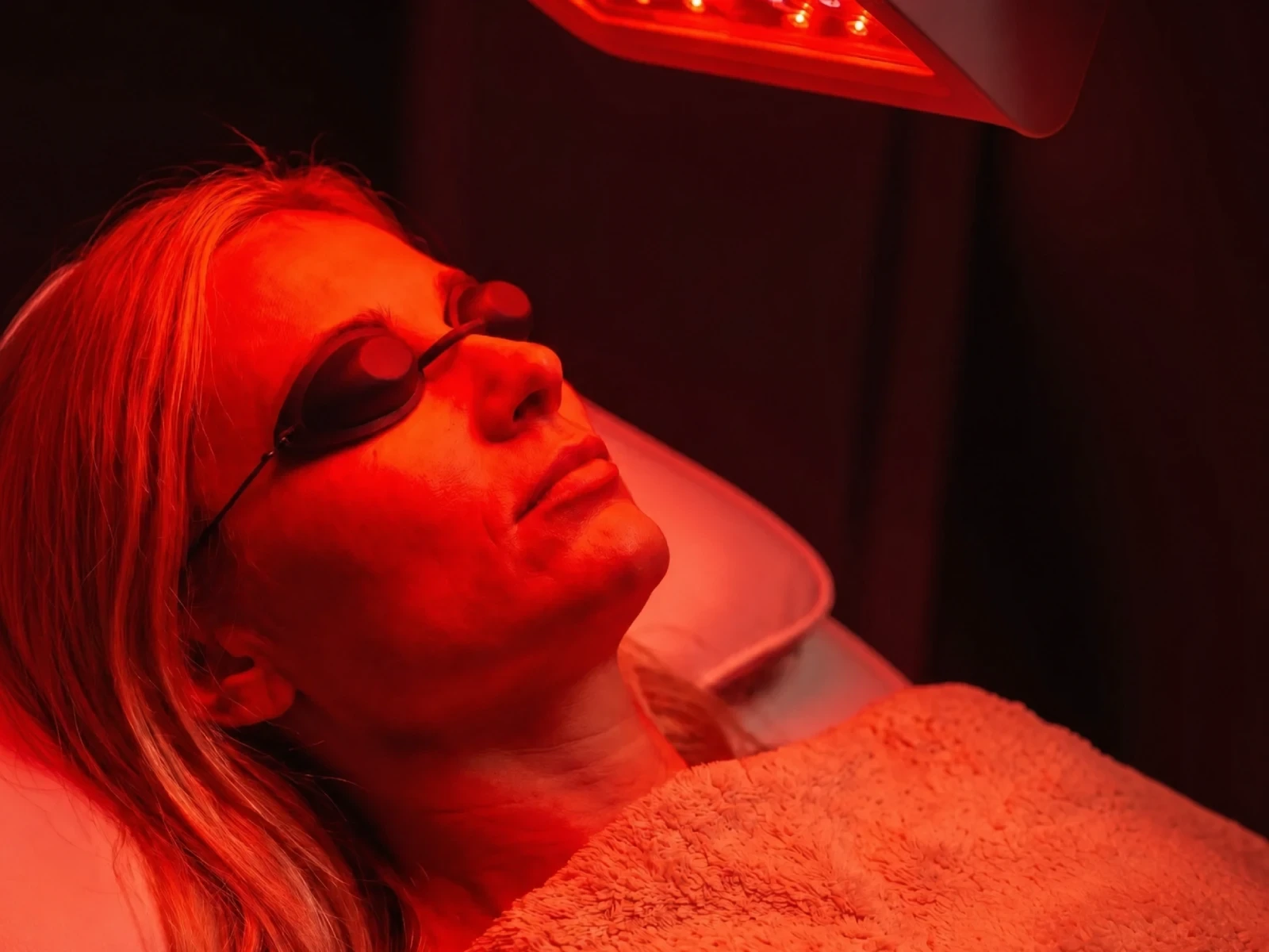 Rood licht therapie Terneuzen: LED-therapie voor huidverbetering bij Team Vital